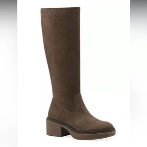 NEW WHITE MOUNTAIN Marcella Dark Taupe Brown Faux Suede Boots Size 8.5 Heels 2”